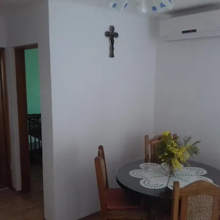 Apartament Cuk Vir