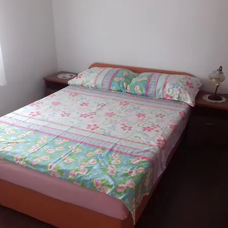 Apartament Cuk Vir